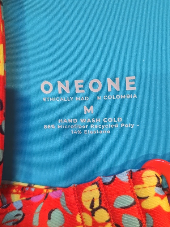 New ONEONE Red Floral Bikini Top - Picture 8 of 9